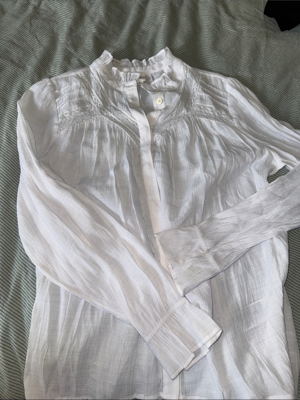 GAP White Lightweight Pintuck & Lace Button-Front Blouse